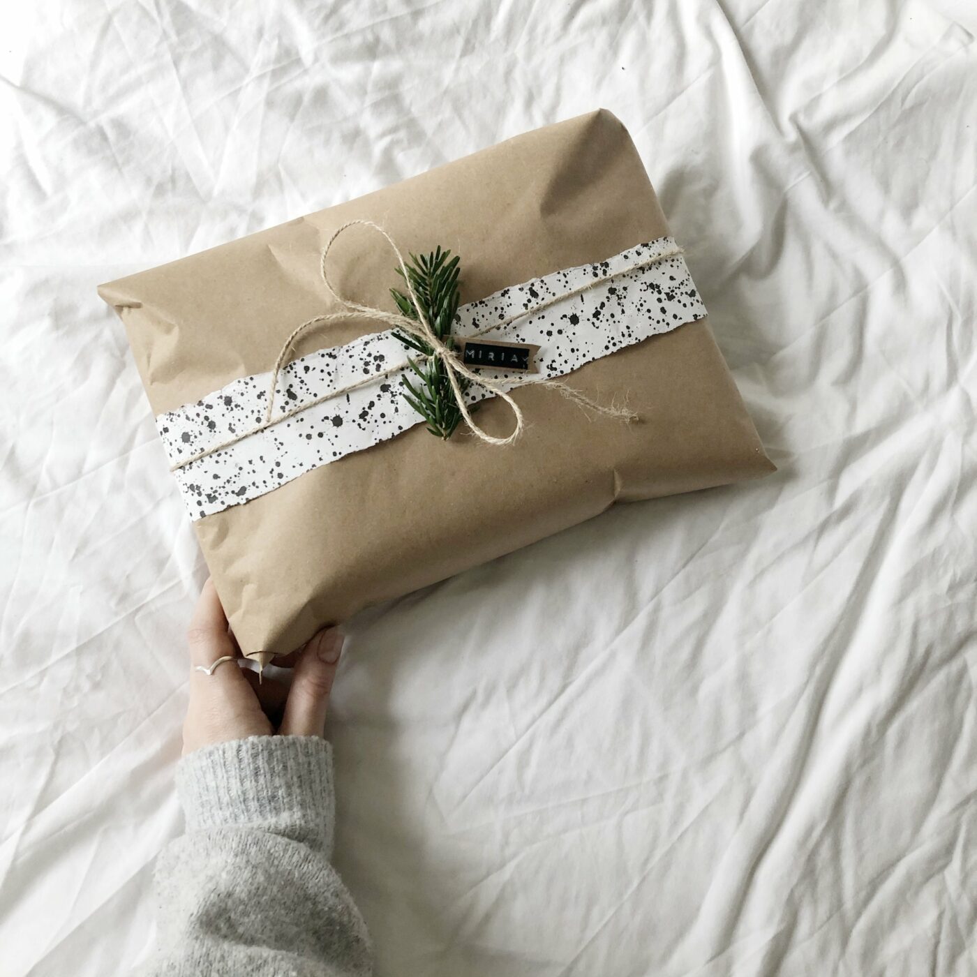 Sustainable and Eco-Friendly Christmas Gift Wrapping Ideas